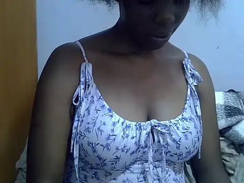 Snapshot of sexyvishy254 chatting on 05/22/26, 10:54 sexyvishy254 online show from 05/22/26, 10:54