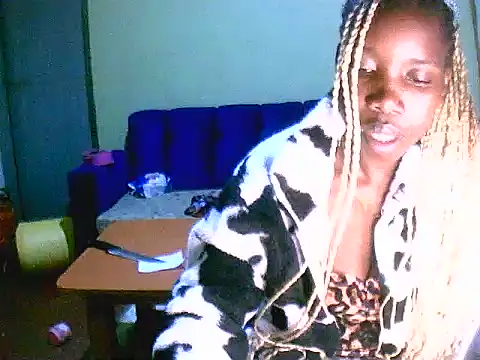 Snapshot of Prickly_ebony chatting on 06/21/26, 07:38 Prickly ebony online show from 06/21/26, 07:38