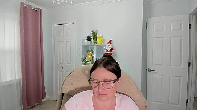 Vika73 online show from 12/10/24, 03:44