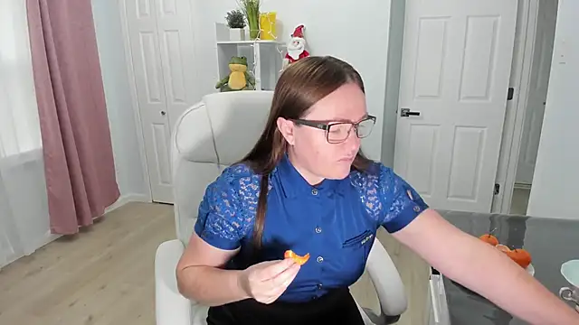 Vika73 online show from 12/16/24, 03:00