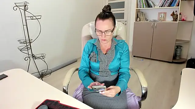 Vika73 online show from 11/11/25, 12:38