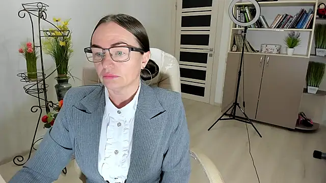 Vika73 online show from 12/18/25, 06:08