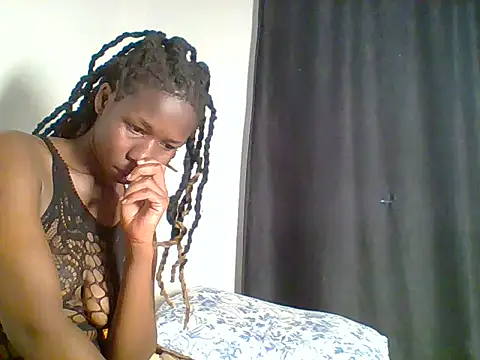 Snapshot of kee_vigin chatting on 06/03/26, 02:33 kee vigin online show from 06/03/26, 02:33