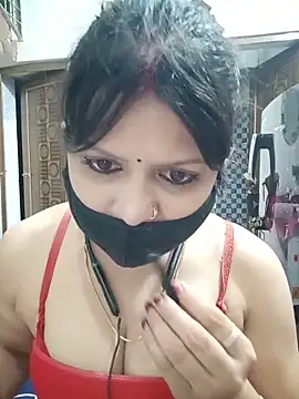 ZOYA-STRIP online show from 06/11/26, 04:16