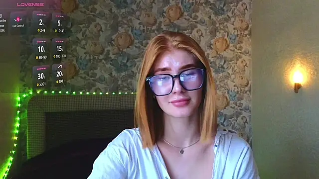 Juli Ginger online show from 07/14/26, 02:45