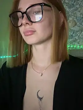 Juli Ginger online show from 07/27/26, 07:21