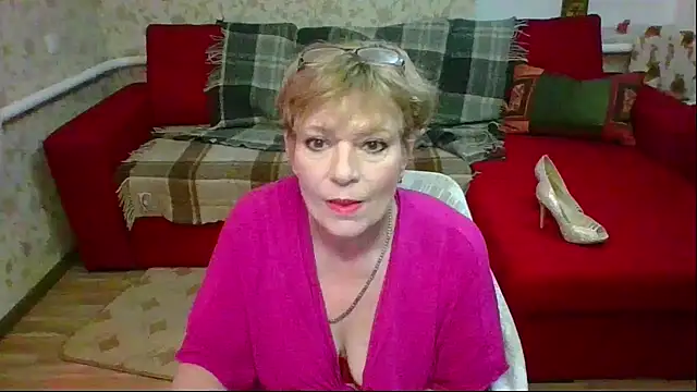 Snapshot of SamantaxFocs chatting on 06/01/26, 03:25 SamantaxFocs online show from 06/01/26, 03:25