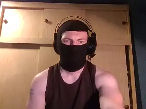 Snapshot of beuker22 chatting on 05/29/26, 03:54 beuker22 online show from 05/29/26, 03:54