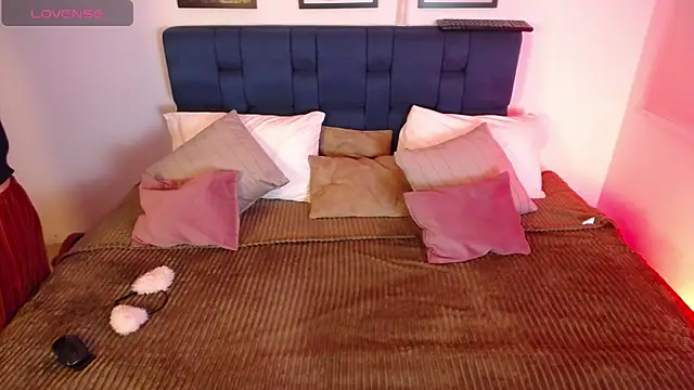 Neko ne 69 online show from 05/27/26, 01:57