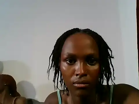 Snapshot of Sleek_petite chatting on 06/03/26, 05:51 Sleek petite online show from 06/03/26, 05:51