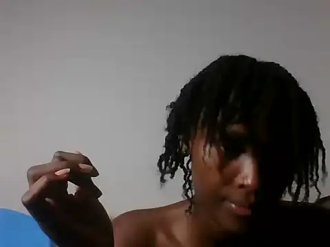 Snapshot of Sleek_petite chatting on 06/14/26, 09:50 Sleek petite online show from 06/14/26, 09:50