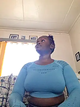 PinkyMonique online show from 05/18/26, 06:19