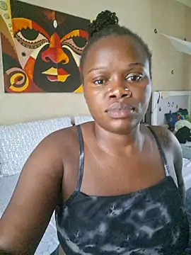 PinkyMonique online show from 05/19/26, 12:22
