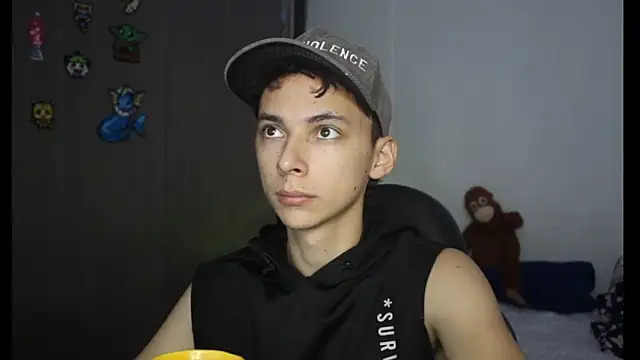 archi love online show from 12/08/24, 10:36