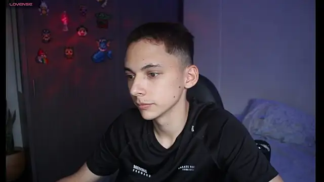 archi love online show from 02/02/25, 12:02