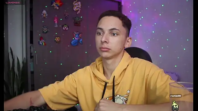 archi love online show from 02/05/25, 01:22