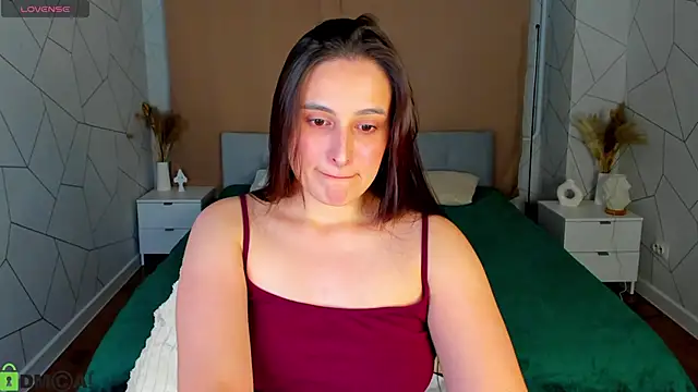 Elizabet Colllins online show from 06/15/26, 04:31