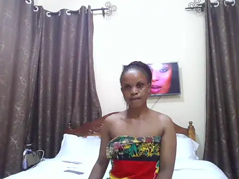 Snapshot of Fine_babe chatting on 05/18/26, 07:52 Fine babe online show from 05/18/26, 07:52