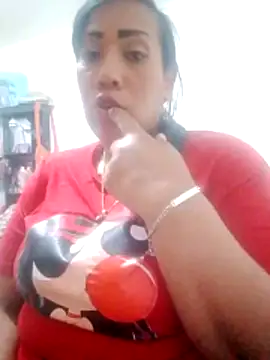 OliviaWilliamm online show from 06/20/26, 12:25