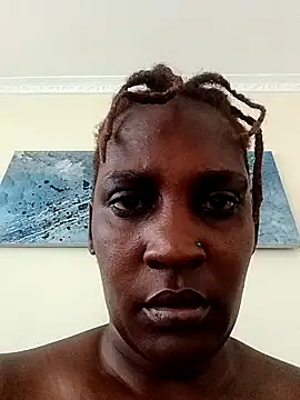 Snapshot of Queeny12 chatting on 07/03/26, 11:05 Queeny12 online show from 07/03/26, 11:05