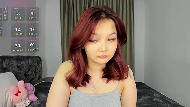 Snapshot of laylasweet_ chatting on 05/28/26, 11:18 laylasweet online show from 05/28/26, 11:18