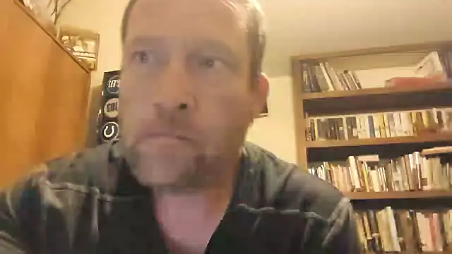 Snapshot of icebergXpress chatting on 07/11/26, 06:16 icebergXpress online show from 07/11/26, 06:16