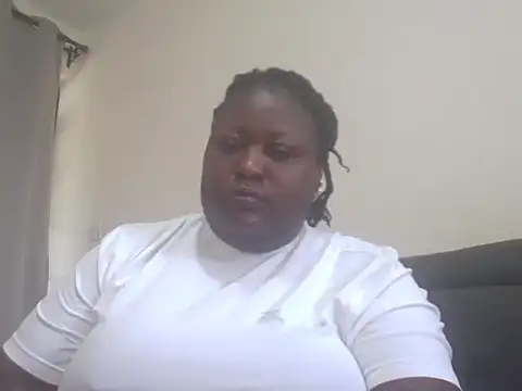 Snapshot of fat_ebonyqueen chatting on 05/22/26, 10:21 fat ebonyqueen online show from 05/22/26, 10:21
