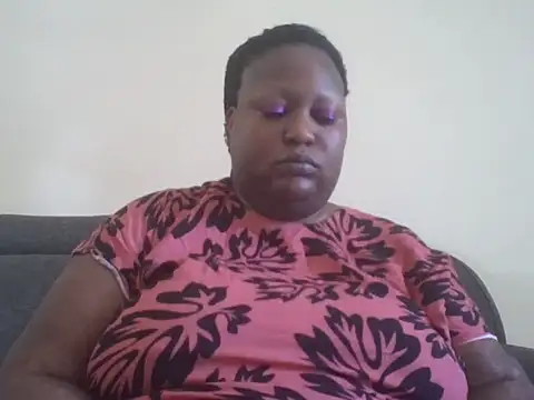 Snapshot of fat_ebonyqueen chatting on 06/14/26, 07:43 fat ebonyqueen online show from 06/14/26, 07:43