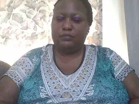 Snapshot of fat_ebonyqueen chatting on 06/22/26, 05:59 fat ebonyqueen online show from 06/22/26, 05:59