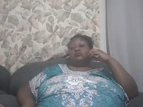 Snapshot of fat_ebonyqueen chatting on 07/04/26, 09:21 fat ebonyqueen online show from 07/04/26, 09:21