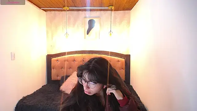 Snapshot of Allyshon_ chatting on 06/17/26, 07:59 Allyshon online show from 06/17/26, 07:59