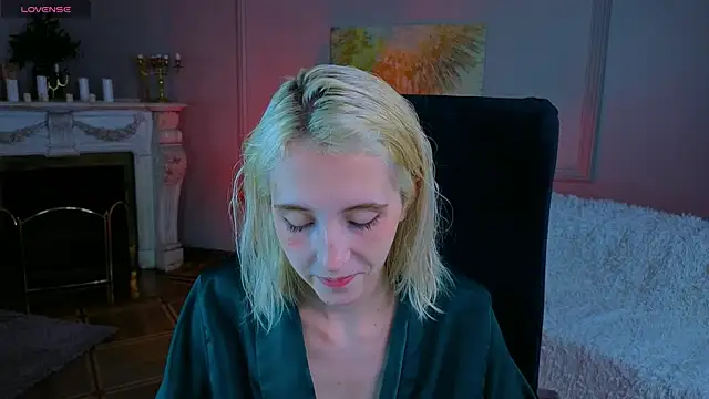 Snapshot of Elen__Moore chatting on 06/25/26, 05:12 Elen Moore online show from 06/25/26, 05:12