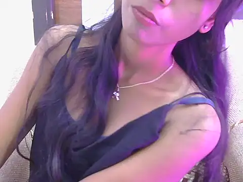 Snapshot of iliyana-20 chatting on 05/19/26, 02:34 iliyana-20 online show from 05/19/26, 02:34