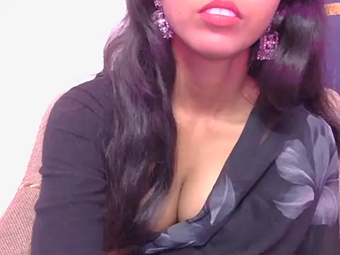 Snapshot of iliyana-20 chatting on 06/15/26, 04:15 iliyana-20 online show from 06/15/26, 04:15