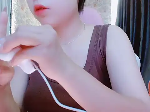 Snapshot of Julie_Ulie chatting on 06/07/26, 04:38 Julie Ulie online show from 06/07/26, 04:38
