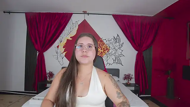 Snapshot of Lia_Avalon chatting on 06/16/26, 11:35 Lia Avalon online show from 06/16/26, 11:35