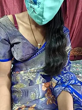 Snapshot of reshma124 chatting on 07/15/26, 09:03 reshma124 online show from 07/15/26, 09:03