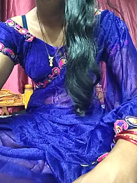 Snapshot of reshma124 chatting on 07/23/26, 01:20 reshma124 online show from 07/23/26, 01:20