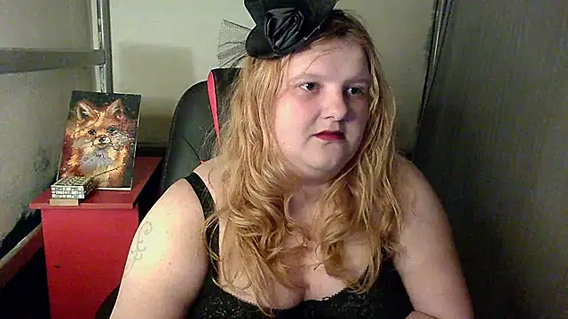 Snapshot of Freya_Fellie chatting on 05/24/26, 07:30 Freya Fellie online show from 05/24/26, 07:30