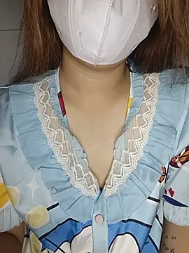 Snapshot of Nhu-babi chatting on 06/27/26, 01:50 Nhu-babi online show from 06/27/26, 01:50