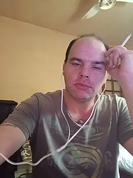 Snapshot of Safado700 chatting on 05/20/26, 05:46 Safado700 online show from 05/20/26, 05:46
