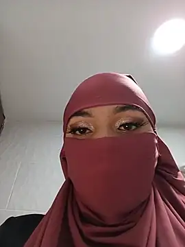 Snapshot of Samira_1 chatting on 06/30/26, 12:11 Samira 1 online show from 06/30/26, 12:11