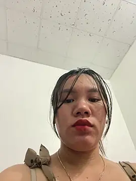Snapshot of Suki-love chatting on 05/20/26, 12:22 Suki-love online show from 05/20/26, 12:22