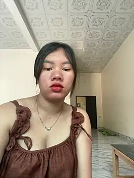 Snapshot of Suki-love chatting on 06/22/26, 04:53 Suki-love online show from 06/22/26, 04:53