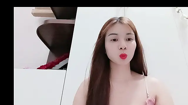 Snapshot of Micky-love chatting on 06/11/26, 03:48 Micky-love online show from 06/11/26, 03:48