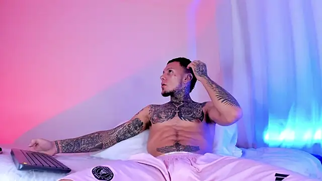  Kevin xxx online show from 03/19/25, 08:11