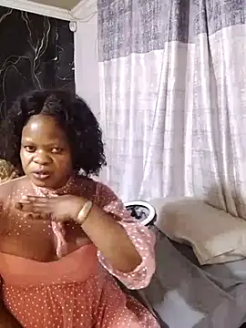 Snapshot of Teecheaa chatting on 06/25/26, 12:10 Teecheaa online show from 06/25/26, 12:10