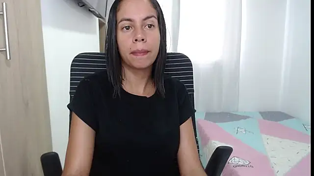 Snapshot of Valeria_Santos_ chatting on 05/25/26, 02:01 Valeria Santos online show from 05/25/26, 02:01