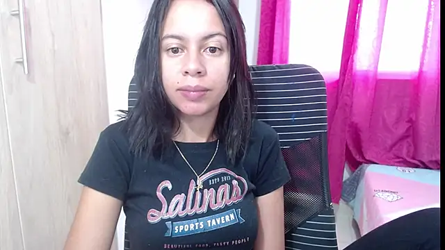 Snapshot of Valeria_Santos_ chatting on 07/02/26, 01:39 Valeria Santos online show from 07/02/26, 01:39