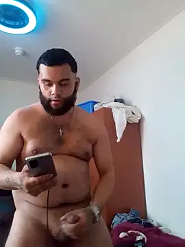 Snapshot of crimikeanu24 chatting on 05/20/26, 06:25 crimikeanu24 online show from 05/20/26, 06:25